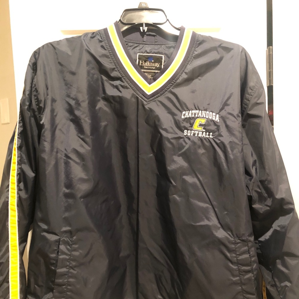 Vintage UTC pullover